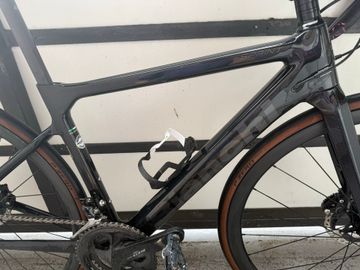 Used Bianchi Sprint Shimano 105 2023 Road & Gravel, Black — image 8 of 8