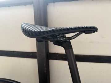 Used Bianchi Sprint Shimano 105 2023 Road & Gravel, Black — image 4 of 8