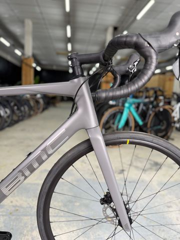 Käytetty BMC Roadmachine FIVE Carbon 2025 Road & Gravel — kuva 5 / 12