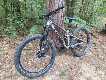 Brugt Trek Fuel EX 9.8 27.5 Plus 2018 2018 Mountainbike — billede 1 af 13