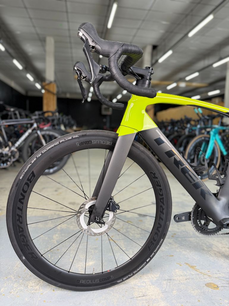 Brugt Trek Madone SL 6 2021 2021 Road & Gravel — billede 18 af 24