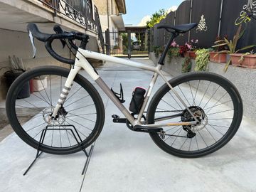 Used Specialized Crux Comp 2026 2026 Road & Gravel, White — image 2 of 18