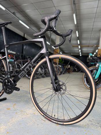 Brugt BMC Roadmachine FOUR 2024 2024 Road & Gravel — billede 3 af 12