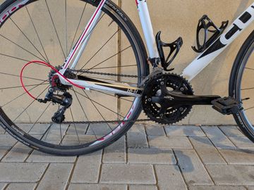 Used Cube Peloton 2013 2013 Road & Gravel, White — image 4 of 8