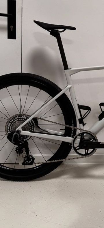 Used BMC Kaius 01 TWO 2026 2026 Road & Gravel, White — image 3 of 3