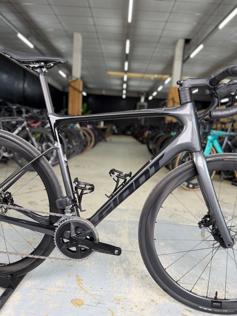 Brugt Giant Defy Advanced Pro 2 AX 2022 2022 Road & Gravel — billede 11 af 23