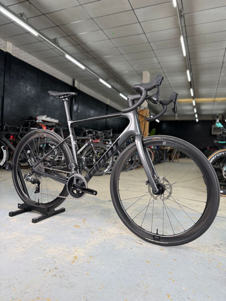 Brugt Giant Defy Advanced Pro 2 AX 2022 2022 Road & Gravel — billede 2 af 23