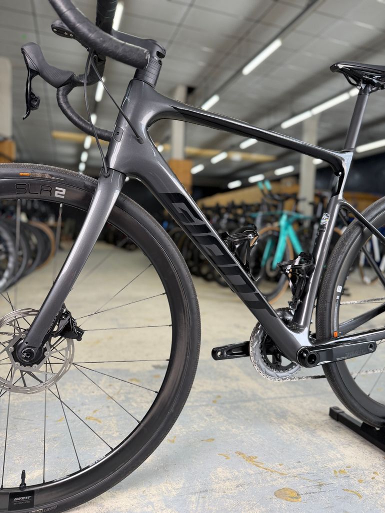 Brugt Giant Defy Advanced Pro 2 AX 2022 2022 Road & Gravel — billede 16 af 23