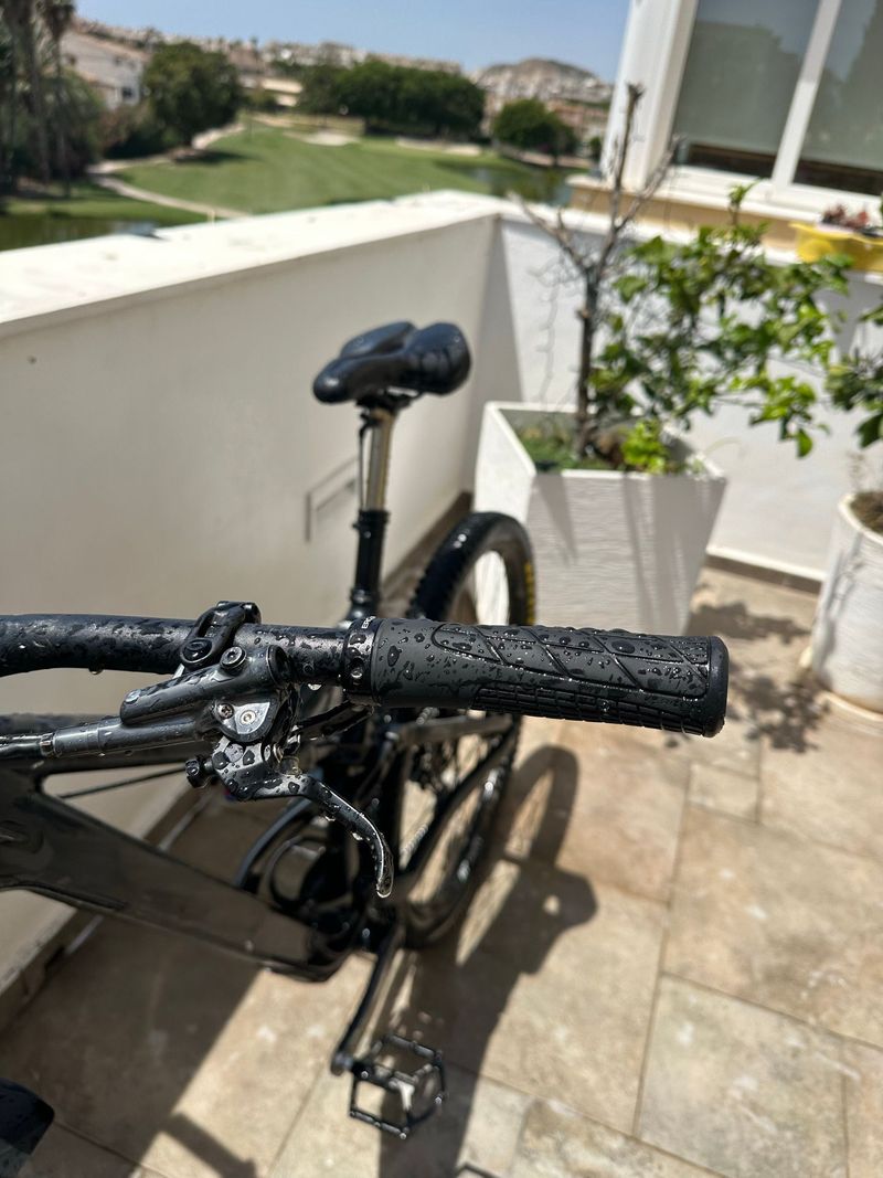 Used Orbea OCCAM H10 2022 2022 Mountainbike, Black, 29 — image 9 of 14