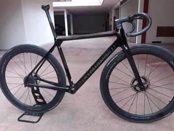 Bianchi Specialissima - Dura Ace Di2 2023 Frameset 2023 Carretera y gravel de segunda mano