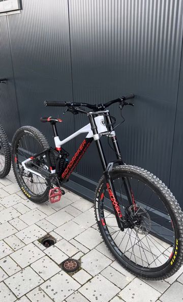 Used Mondraker Summum 29 2021 Frameset 2021 Mountainbike, White, 29 — image 2 of 2
