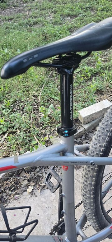 Used GT Avalanche Comp 29 2019 2019 Mountainbike, Light Gray, 29 — image 8 of 13