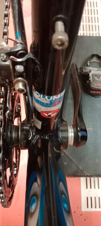 Colnago Custom Campagnolo Veloce 2007 Road & Gravel usato, Nero — immagine 4 di 8