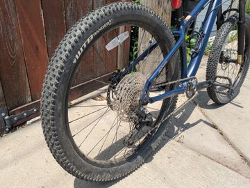 Used Kona Big Honzo 2023 2023 Mountainbike, Blue, 27.5 — image 3 of 5