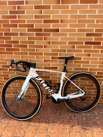 Gebrauchtes Factor OSTRO VAM - Frameset Premium 2025 Frameset 2025 Road & Gravel, Weiß — Bild 5 von 6