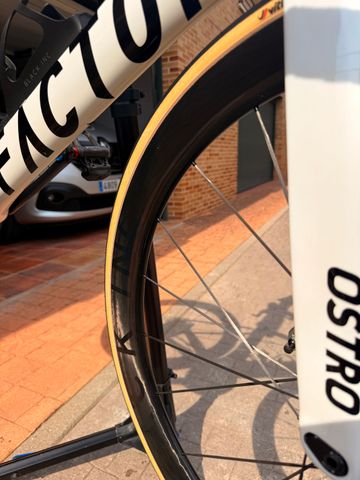 Gebrauchtes Factor OSTRO VAM - Frameset Premium 2025 Frameset 2025 Road & Gravel, Weiß — Bild 4 von 6