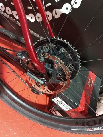 Used Trek Procaliber 9.8 2023 2023 Mountainbike, Red, 29 — image 10 of 12