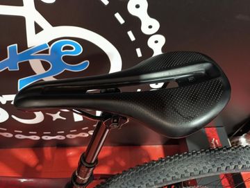 Used Trek Procaliber 9.8 2023 2023 Mountainbike, Red, 29 — image 9 of 12