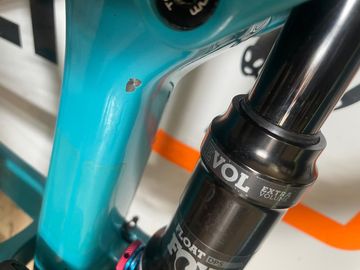 Trek Top Fuel 9.7 2020 Frameset 2020 Mountainbike d'occasion — image 4 sur 6