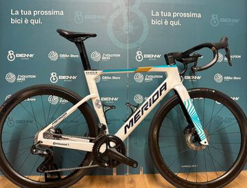 Used Merida Reacto Bahrain Victorious Disc 2024 Road & Gravel, White — image 1 of 7