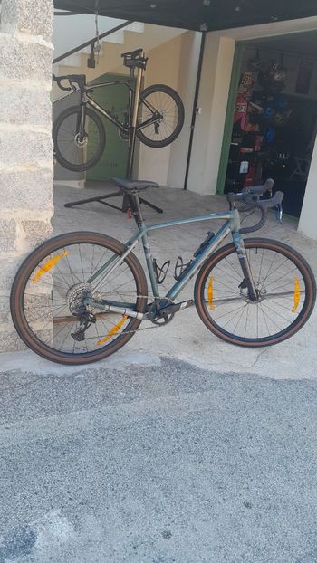 Trek Checkpoint ALR5 2025 Route & Gravel d'occasion