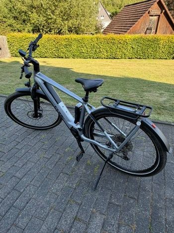 Brugt CUBE KATHMANDU HYBRID, SLX 750 2023 2023 Urban & Touring