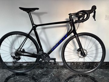 Giant TCR Advanced Disc 2 2022 2022 Road & Gravel usato, Nero — immagine 1 di 8