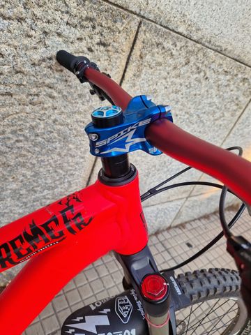 Gebrauchtes Commencal Supreme FR1 2014 2014 Mountainbike, Rot, 26 — Bild 4 von 10