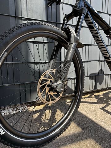 Tweedehands Commencal META AM V4.2 2017 2017 Mountainbike — afbeelding 9 van 13