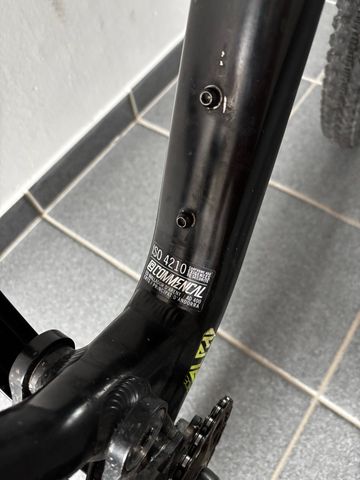 Tweedehands Commencal META AM V4.2 2017 2017 Mountainbike — afbeelding 5 van 13
