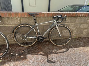Used Giant Defy 3 2016 2016 Road & Gravel, Light Gray — image 1 of 3