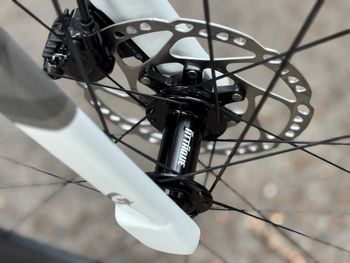 Brugt Gusto Custom Shimano 105 Di2 2026 Road & Gravel — billede 10 af 15