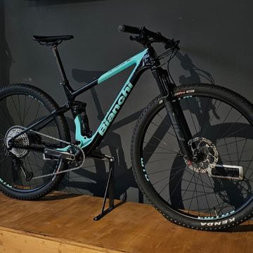 Used Bianchi Shimano Deore XT 2024 Mountainbike, Blue — image 6 of 7