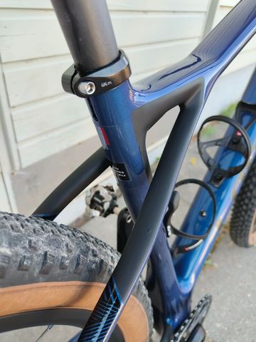 Tweedehands Lapierre Prorace CF 9.9 2024 2024 Mountainbike — afbeelding 6 van 8