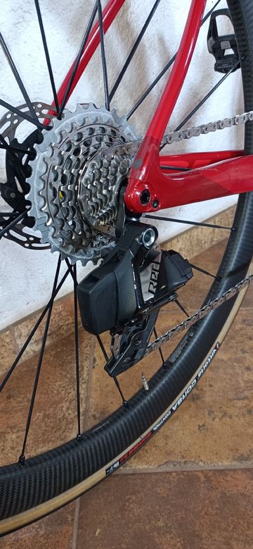 Tweedehands BH Custom SRAM Red eTap AXS 2021 Road & Gravel — afbeelding 3 van 9