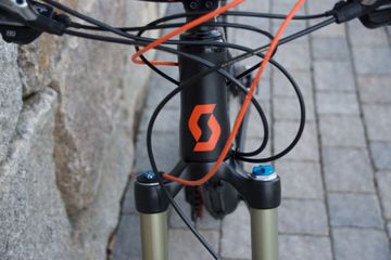 Tweedehands Scott Genius Shimano Deore XT 2015 Mountainbike — afbeelding 2 van 5