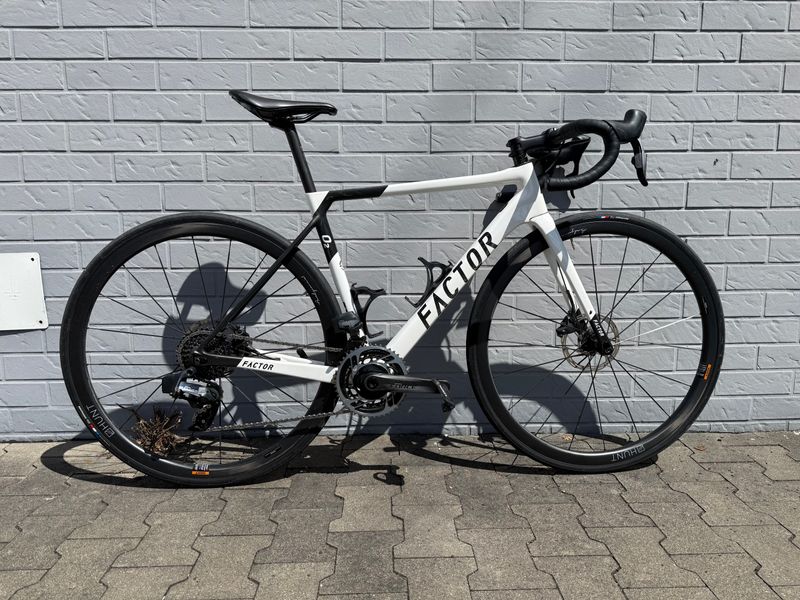 Used Factor O2 SRAM Force Pearl White 2021 2021 Road & Gravel