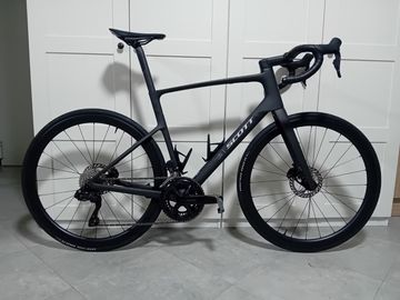 Brugt Scott Addict Shimano 105 Di2 2026 Road & Gravel