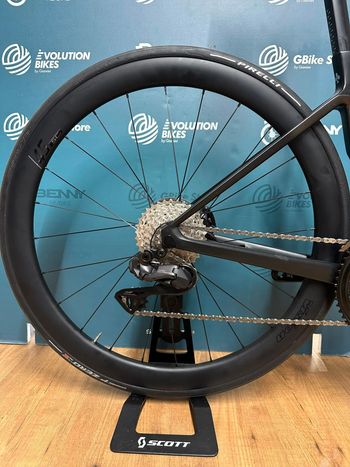 Colnago V4Rs Team UAE Emirates 2024 Road & Gravel usato, Nero — immagine 2 di 11