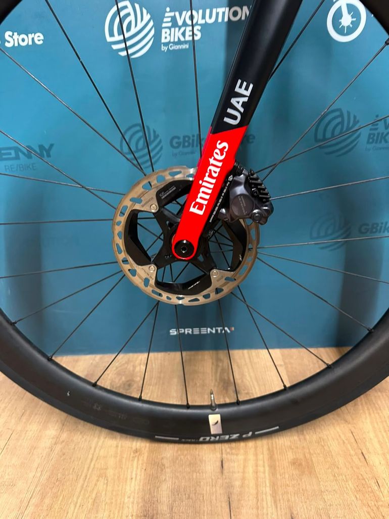 Brugt Colnago V4Rs Team UAE Emirates 2024 Road & Gravel — billede 10 af 12
