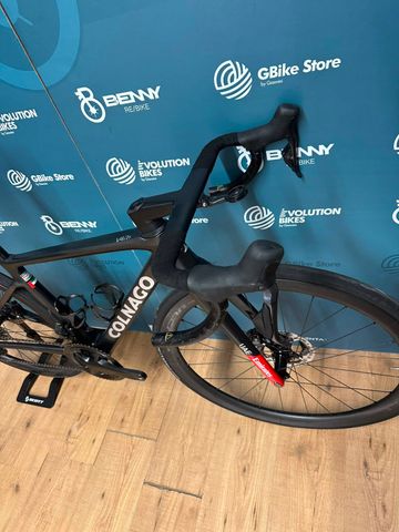 Używany Colnago V4Rs Team UAE Emirates 2024 Road & Gravel — zdjęcie 6 z 12