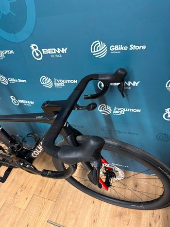 Colnago V4Rs Team UAE Emirates 2024 Road & Gravel usato, Nero — immagine 10 di 11
