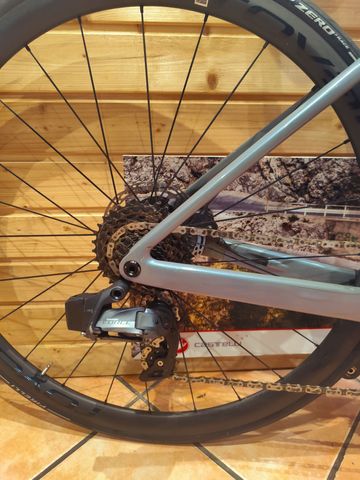 Brugt Scott Addict RC 10 2023 2023 Road & Gravel — billede 3 af 13