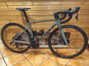 Brugt Scott Addict RC 10 2023 2023 Road & Gravel — billede 1 af 13