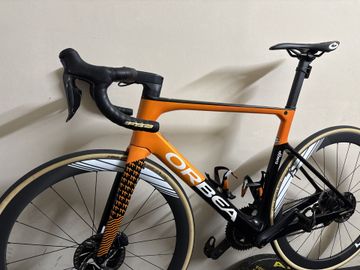 Orbea ORCA M10iLTD 2022 2022 Road & Gravel de segunda mano, Naranja — imagen 4 de 9