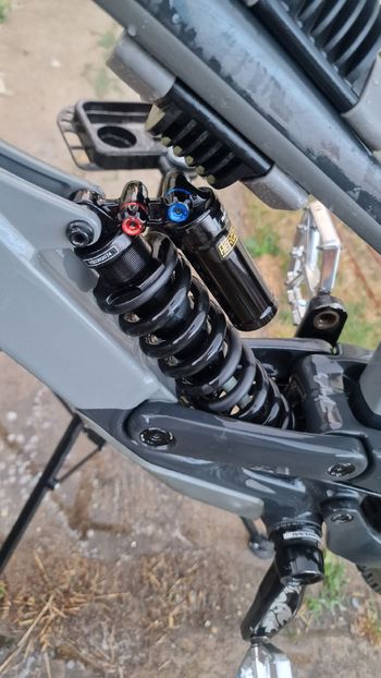 Brugt YT Industries TUES Base 2020 2020 Mountainbike — billede 3 af 10