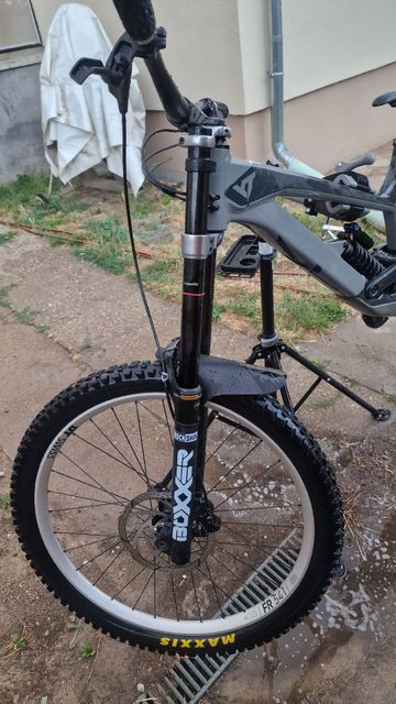 Used YT Industries TUES Base 2020 2020 Mountainbike, Light Gray, 27.5 — image 2 of 10
