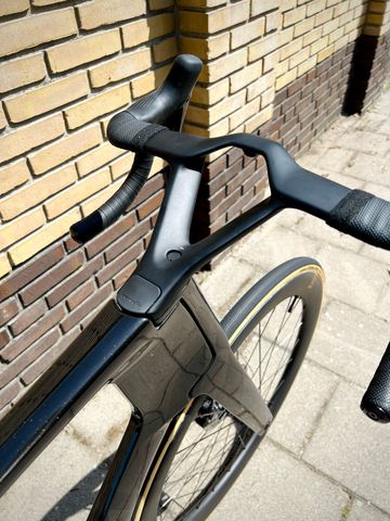 Used Cervélo S5 Shimano Dura Ace Di2 2026 Road & Gravel, Black — image 7 of 16