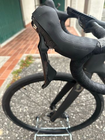 Scott Addict 20 2022 2022 Road & Gravel de segunda mano, Negro — imagen 5 de 6