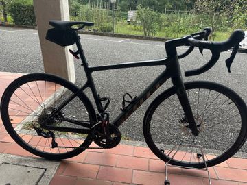 Scott Addict 20 2022 2022 Road & Gravel de segunda mano, Negro — imagen 1 de 6